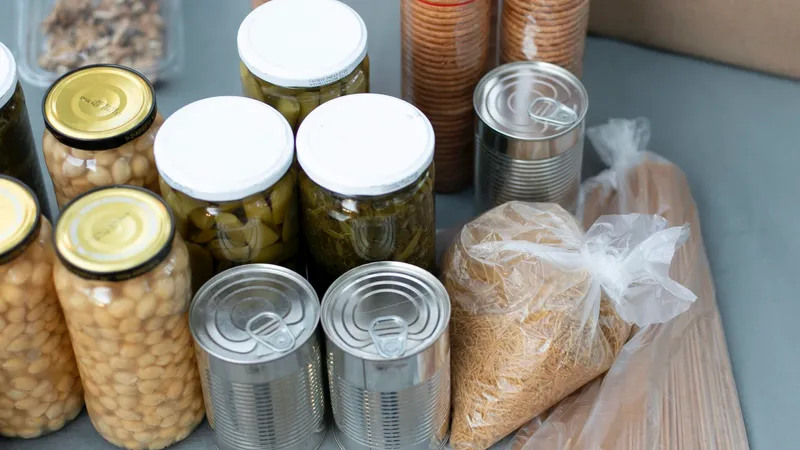 Более 2,5 тысячи образцов продуктов питания не соответствовали требованиям Минздрава