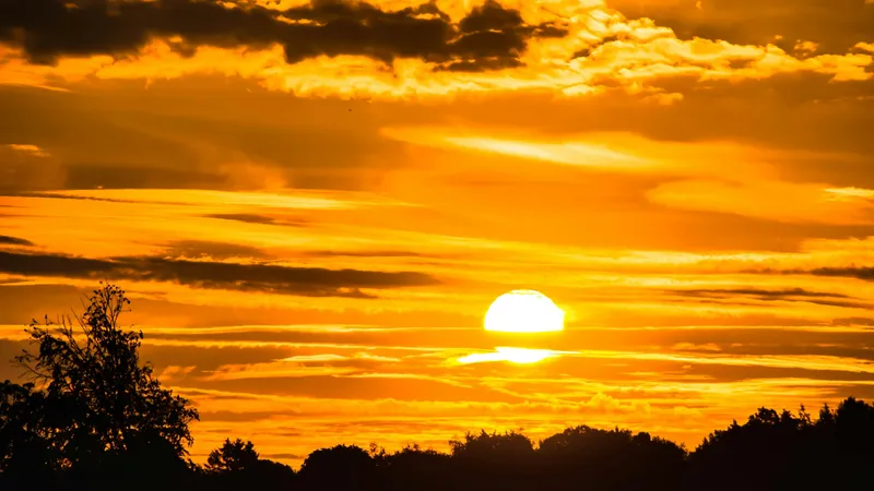 От заморозков до 26℃ тепла: о погоде на 1-3 апреля в Астане, Алматы и Шымкенте