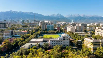 Алматы, осень в Алматы, виды Алматы, город Алматы, виды города Алматы, пейзаж Алматы, Алматинский пейзаж, панорама Алматы, фото - Новости Zakon.kz от 20.10.2025 16:22