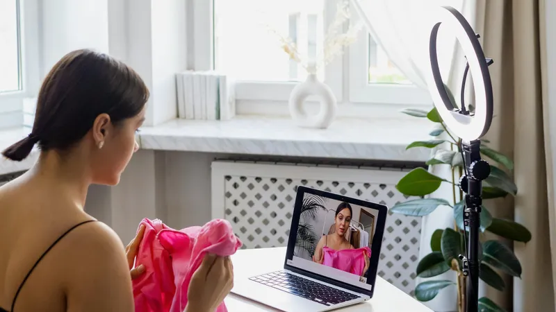 Казахстанским блогерам напомнили об ответственности за розыгрыши в соцсетях