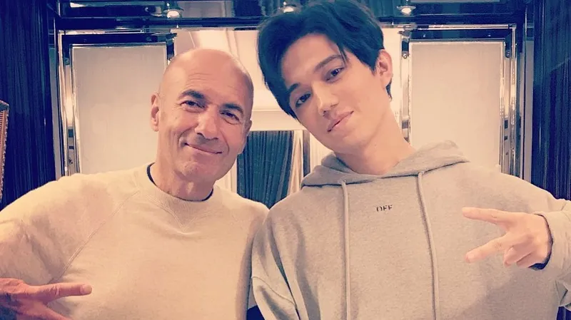 Поклонники Димаша Кудайбергена атаковали соцсети Игоря Крутого