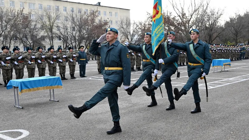 Солдат, солдаты, военнообязанный, военнообязанные, призыв на срочную воинскую службу, срочная военная служба, армия