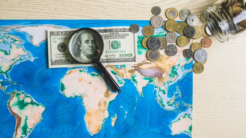 Снижение доходов и ослабление курса тенге: чем грозят Казахстану новые пошлины США