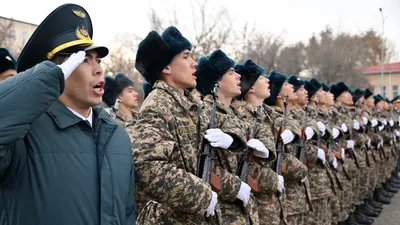 Солдат, солдаты, военнообязанный, военнообязанные, призыв на срочную воинскую службу, срочная военная служба, армия, фото - Новости Zakon.kz от 10.12.2025 11:29