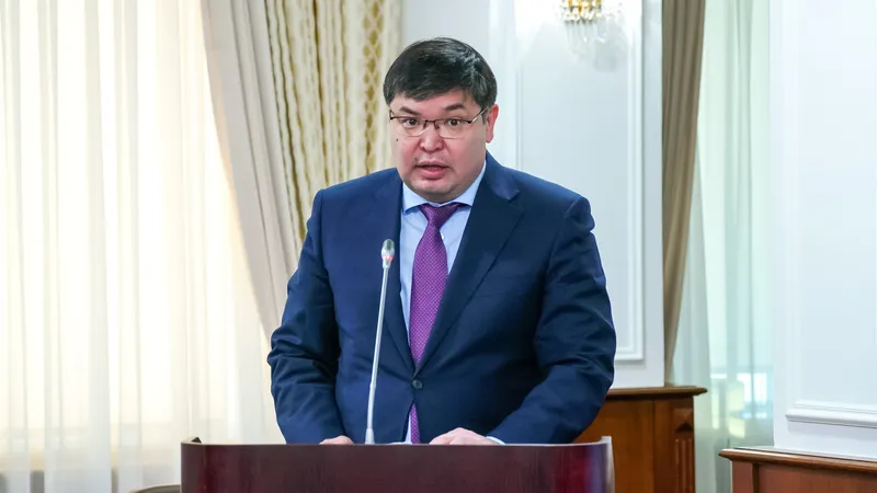 Пенсии, пособия и стипендии: проект трехлетнего бюджета одобрили в правительстве