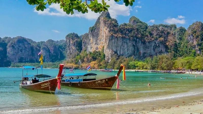 Таиланд вводит специальные анкеты для иностранных туристов