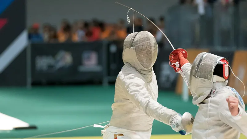 Американская фехтовальщица публично отказалась от поединка с трансгендером