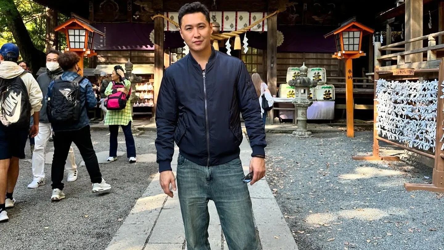 Ойындардағы жалаңаш бөкселер Автобуста кеудені сипалап жатқан порно видео