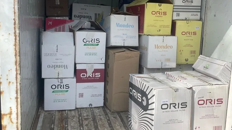 Почти 20 тысяч пачек контрафактных сигарет изъяли в Алматы