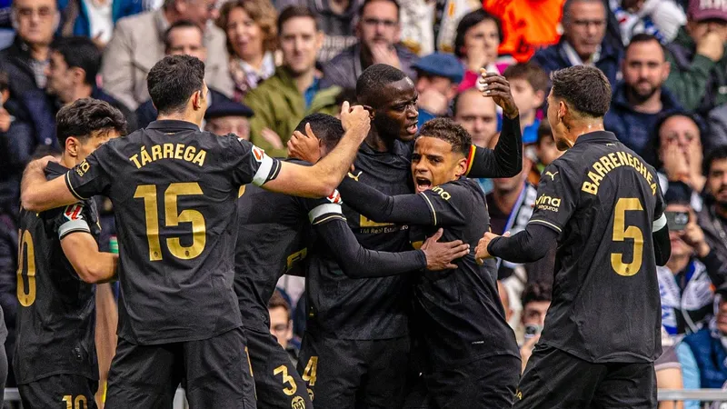 "Валенсия" забила победный гол на 95-й минуте матча против "Реала"