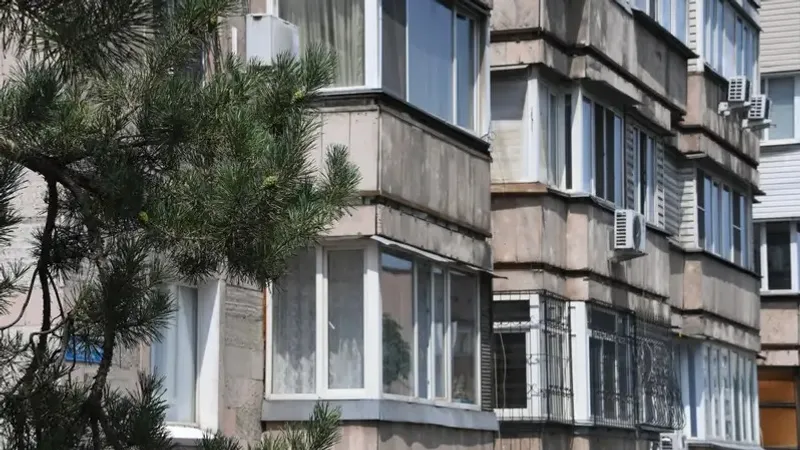 Поправки в законы о ЖКХ: депутат о противостоянии ОСИ и КСК, "серых" схемах и недостатках реформы