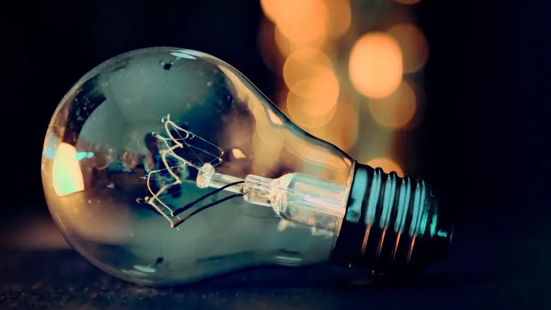 В Алматы из-за непогоды два района остались без электроэнергии