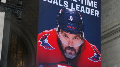 Главный вокзал Вашингтона украсили плакатами с Овечкиным, фото - Новости Zakon.kz от 09.04.2025 06:40