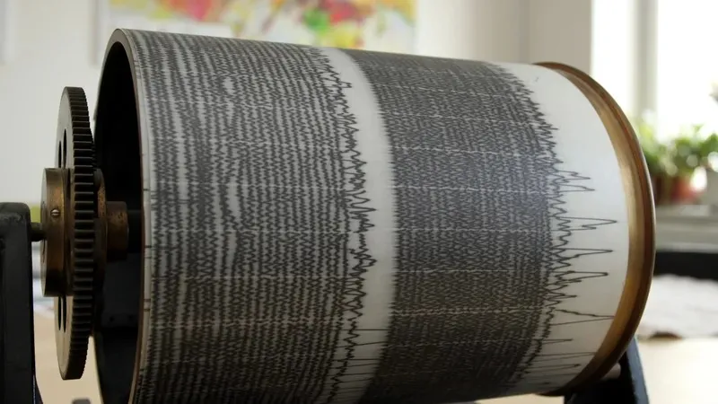 Ощутимое землетрясение произошло в Индонезии