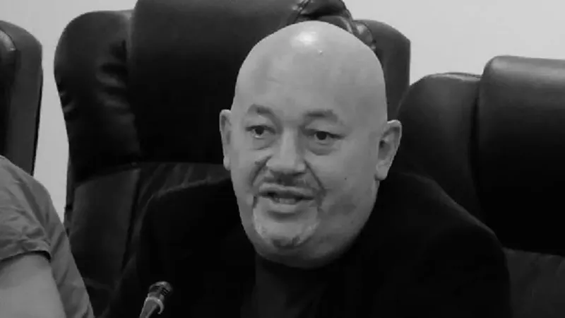 Скончался известный казахстанский журналист Лев Тараков