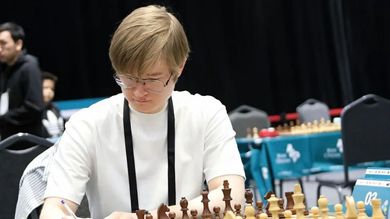 Пять казахстанцев завоевали путевки на Кубок мира по шахматам