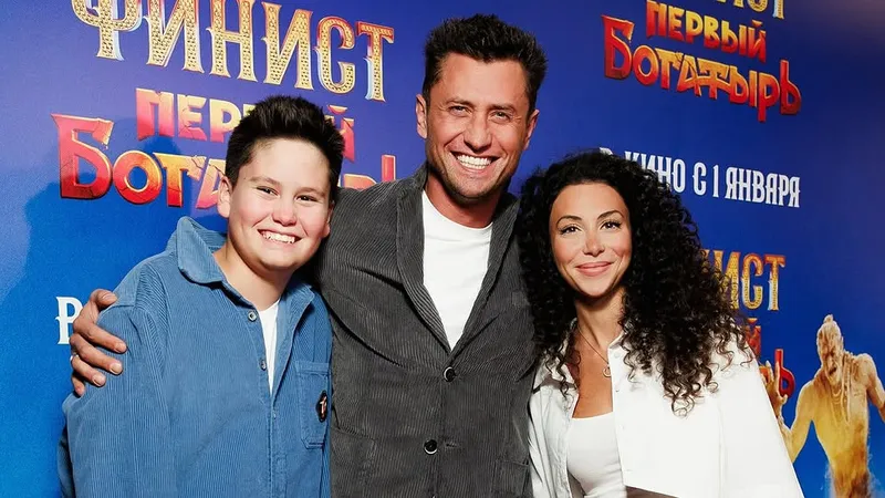 Выяснилось, почему 12-летний сын Прилучного и Муцениеце отстранился от мамы