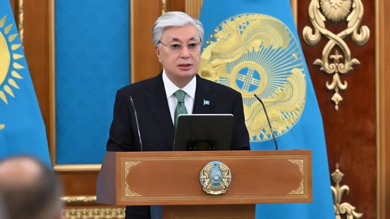 Токаев о ситуации на мировых рынках: Скажется и на Казахстане, но поводов для паники нет