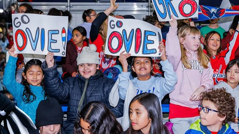 895 школьников пришли поздравить Овечкина с его 895-й рекордной шайбой