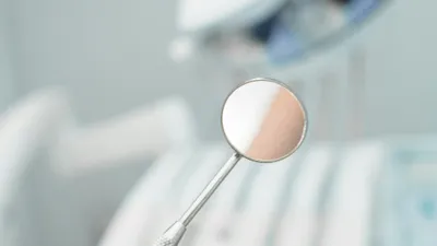 Некачественно оказали стоматологическую услугу: что важно знать казахстанцам и куда им идти, фото - Новости Zakon.kz от 11.04.2025 14:47