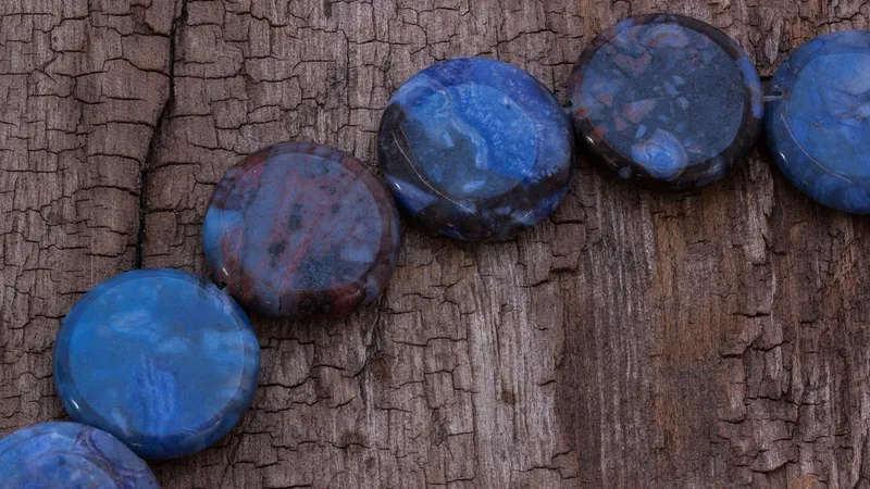 Как "притянуть" богатство с помощью ювелирных камней всем знакам зодиака