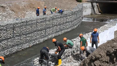 укрепление русла реки, фото - Новости Zakon.kz от 11.04.2025 12:11