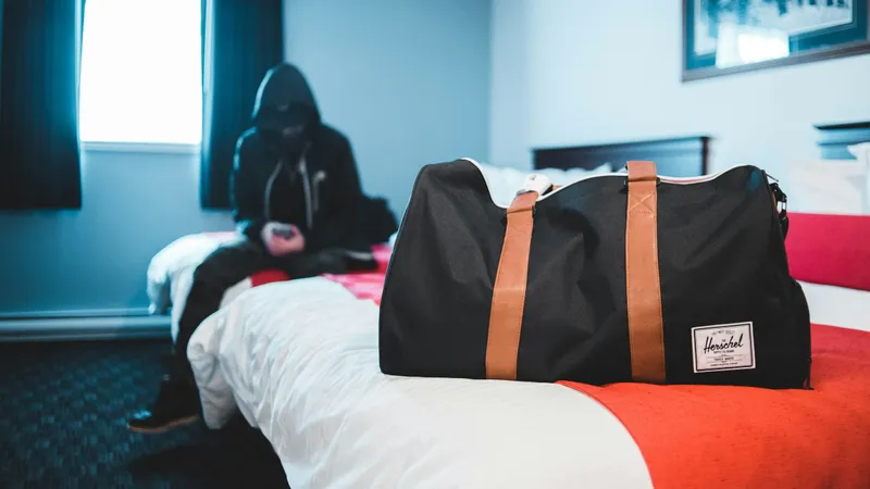 Студенты из Кокшетау угрозами заставили юношу оформить микрозайм