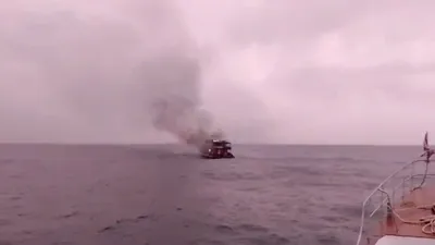 пожар, море, теплоход, фото - Новости Zakon.kz от 12.04.2025 09:10