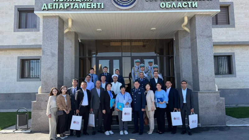 В Туркестанской области граждане и полиция объединились в борьбе с наркотиками