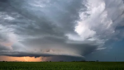 Туча, тучи, штормовое предупреждение, сильный ветер, шквал, буря, сурет - Zakon.kz жаңалық 14.04.2026 19:30