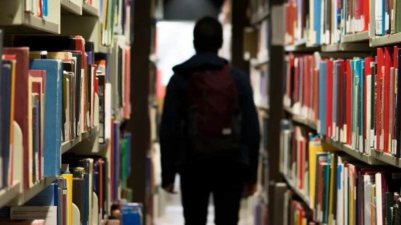 Студент героически спас детей из пожара в Степногорске