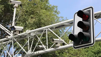 Камеры видеонаблюдения, камера видеонаблюдения, видеонаблюдение, светофор, светофоры, фото - Новости Zakon.kz от 06.05.2025 17:07