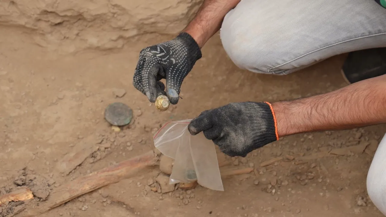 Сүйіспеншілік арқылы тантрлық секс Қатал минет және құсу