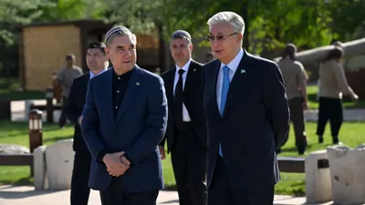 Касым-Жомарт Токаев, Гурбангулы Бердымухамедов , фото - Новости Zakon.kz от 21.04.2025 18:44