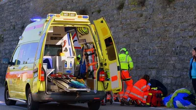 медики, скорая помощь, машина скорой помощи, , фото - Новости Zakon.kz от 22.04.2025 19:47