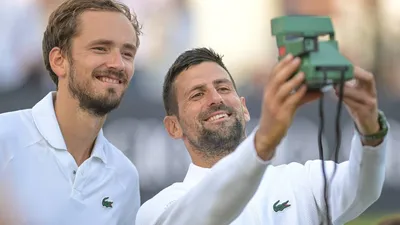 Джокович готов стать тренером Медведева, фото - Новости Zakon.kz от 25.04.2025 13:35