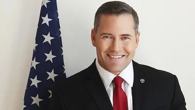 Майк Уолтц, фото - Новости Zakon.kz от 01.05.2025 21:07