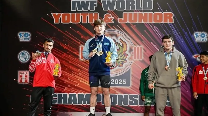 Тяжелая атлетика Золото ЧМ-2025, фото - Новости Zakon.kz от 02.05.2025 12:11