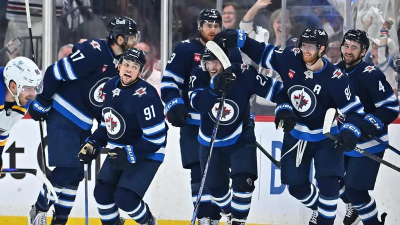 Стали известны все четвертьфиналисты Кубка Стэнли-2025