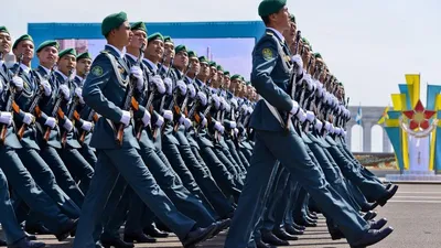 Молодые военные маршируют, фото - Новости Zakon.kz от 05.05.2025 17:38