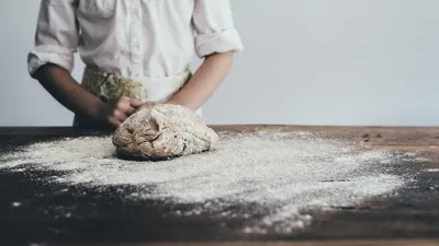 тесто, активированный уголь, бешпармак, Казахстан, традиции, еда, фото - Новости Zakon.kz от 05.05.2025 14:21