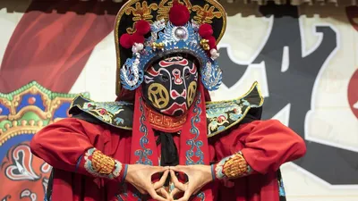 В Китае прошел фестиваль черных лиц, фото - Новости Zakon.kz от 07.05.2025 07:44