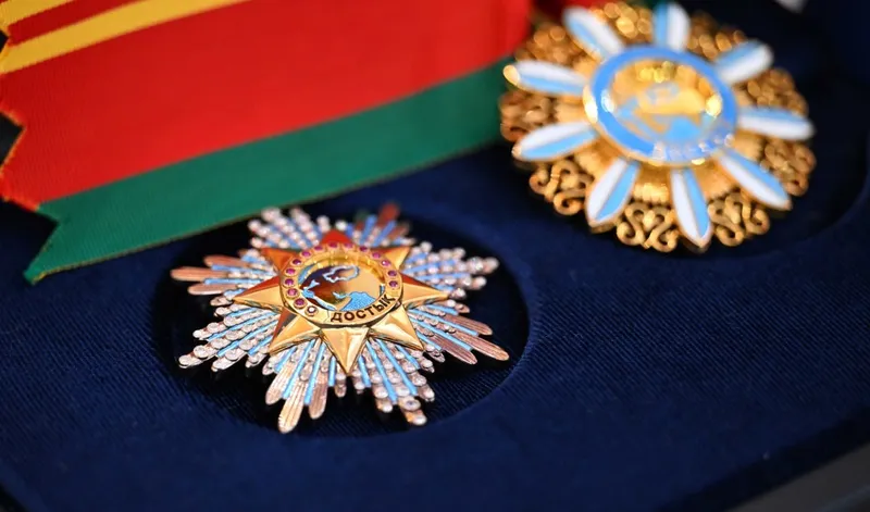 Орден Достык первой степени, фото - Новости Zakon.kz от 06.05.2025 13:29