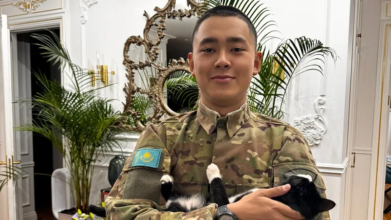 Фото Веры Брежневой с сыном Динары Сатжан вызвало восторг казахстанцев