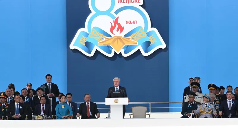 Парад в Астане: Токаев сделал общее фото с командирами воинских формирований