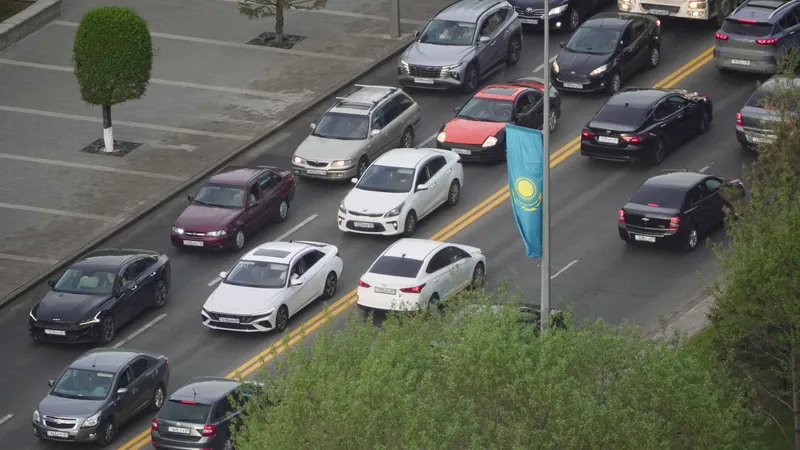 Правила ведения электронных паспортов транспортных средств утвердили в Казахстане