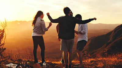 Подростки, улицы, небо, фото - Новости Zakon.kz от 08.05.2025 08:52