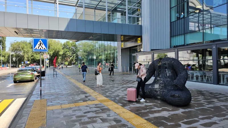 Въезд к аэропорту Алматы временно ограничен