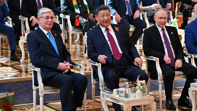 Токаев посетил праздничный концерт в Большом Кремлевском дворце