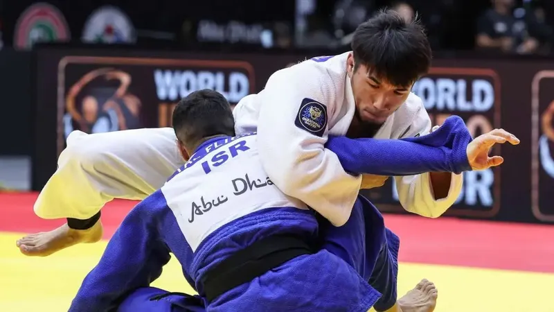 Казахстан стартует с четырьмя медалями на Grand Slam в Астане